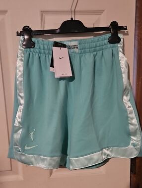 Nike Women's New York Liberty Mint Buzzer Shorts: NEW WITH TAGS: SIZE S